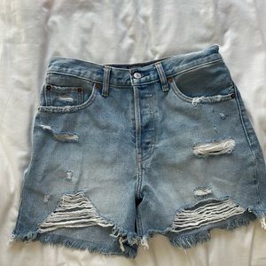 Abercrombie and Fitch high rise 4” short